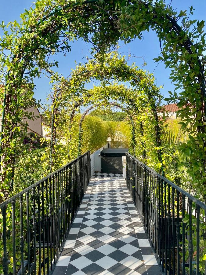 Villa Caprice Six-Fours-les-Plages Bagian luar foto
